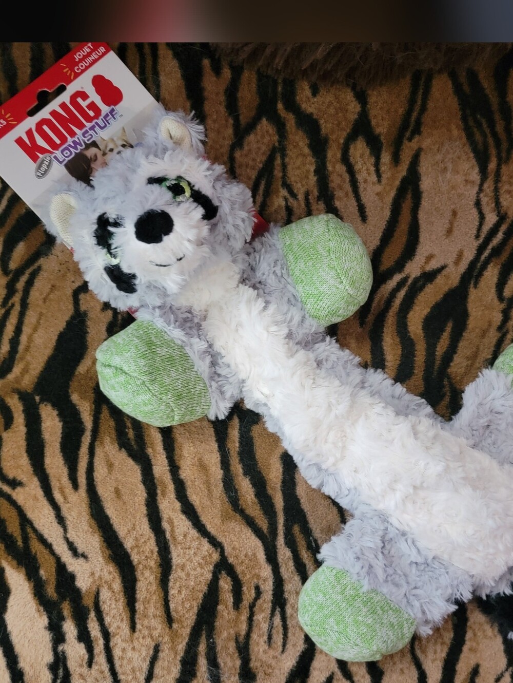 KONG Dog Low Stuff Raccoon Toy Med Ea. New!